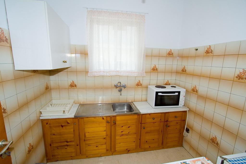Valkaniotis Apartments ルトラ・エディプソス エクステリア 写真