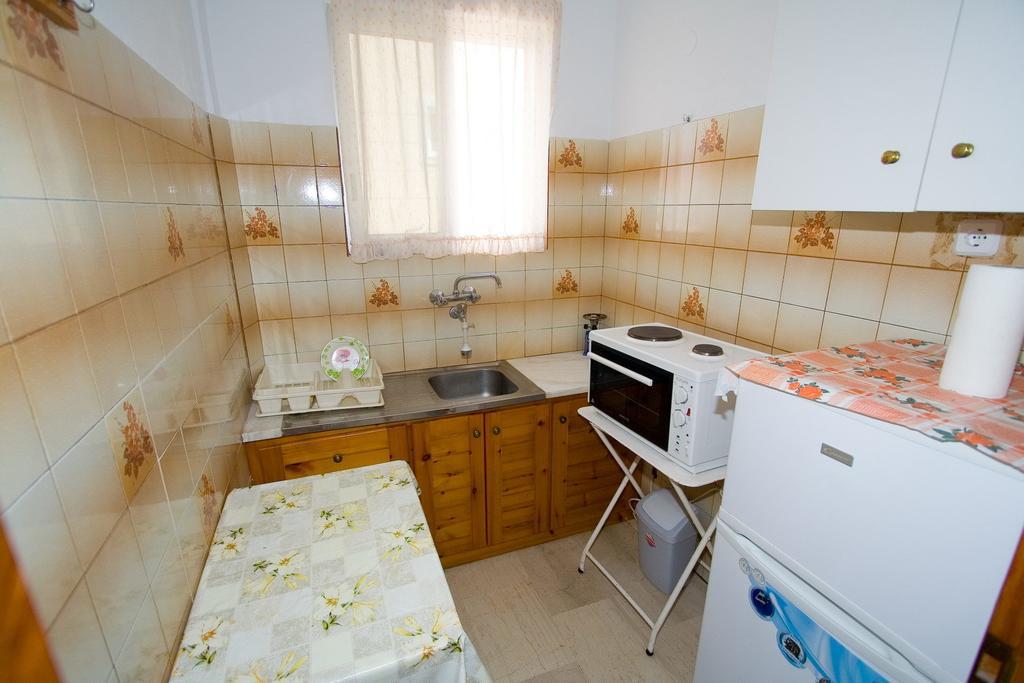 Valkaniotis Apartments ルトラ・エディプソス エクステリア 写真
