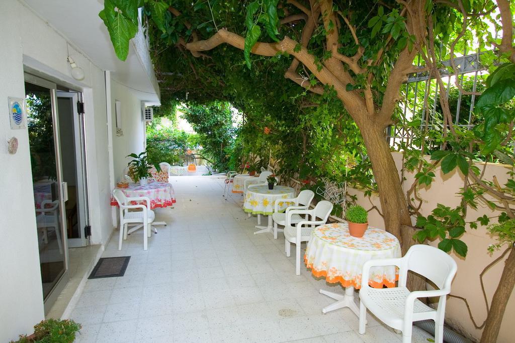Valkaniotis Apartments ルトラ・エディプソス エクステリア 写真
